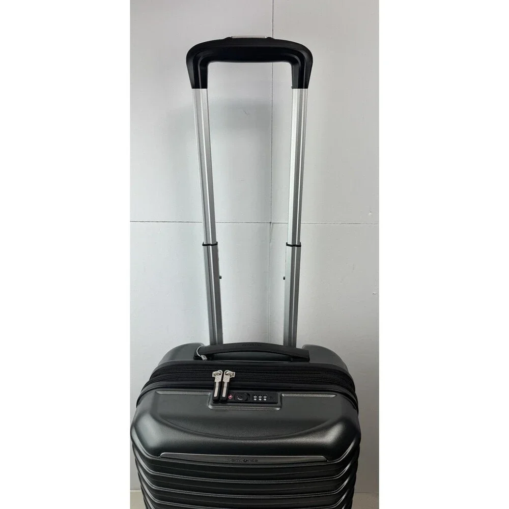 Samsonite Spin Tech 6 Expandable Carry-On Spinner Suitcase Luggage